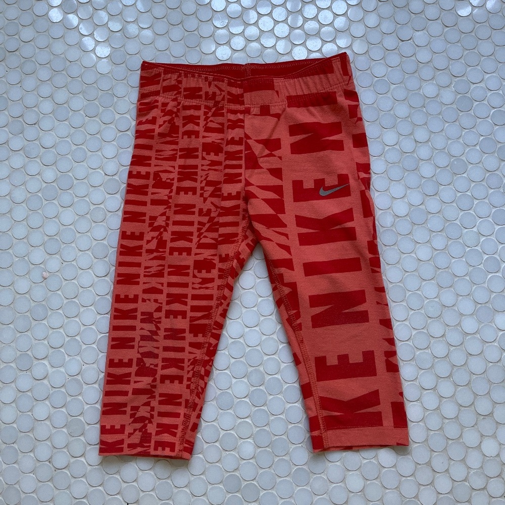 Girls 5-6 Nike capri leggings